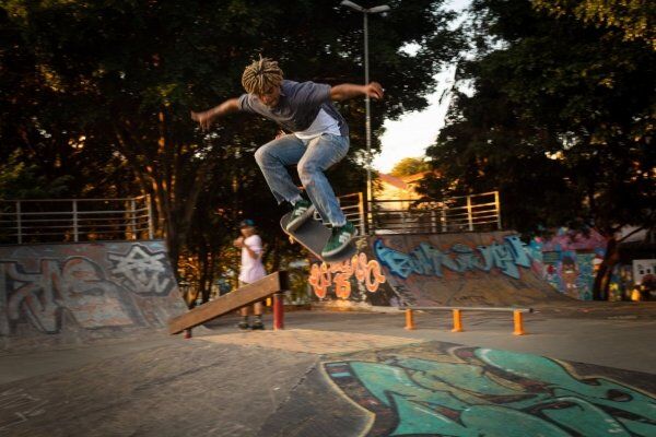 Tiny vídeos ensinando o ollie: Shorts e Reels otimizados para conversão